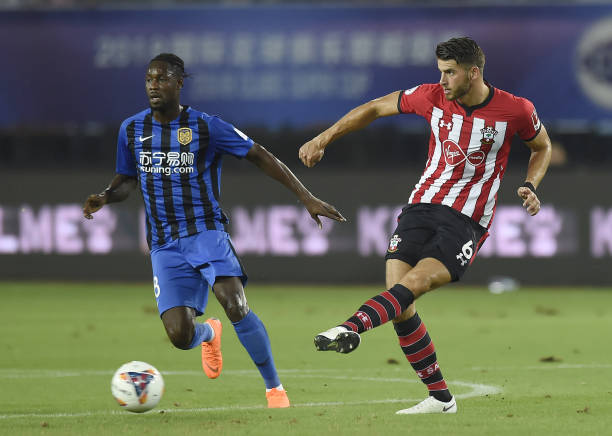 库里34分巴特勒首秀25分 勇士24分逆转胜公牛.